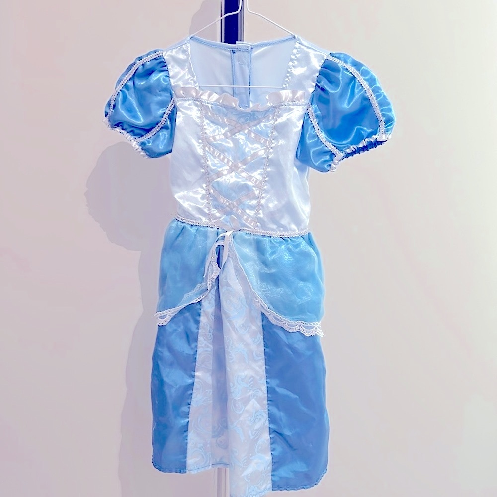 Melissa and Doug princess costume